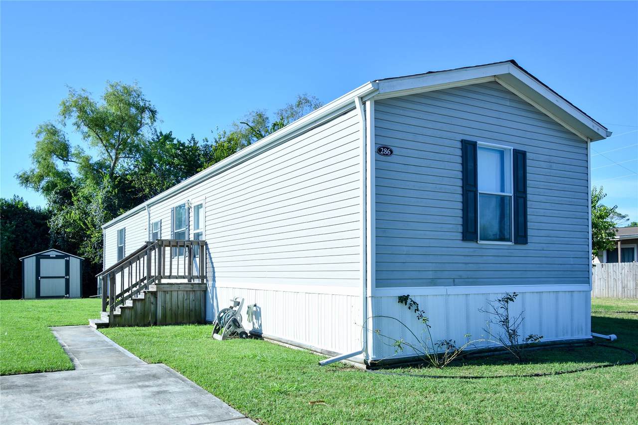 286 Green Oak Drive - Photo 1