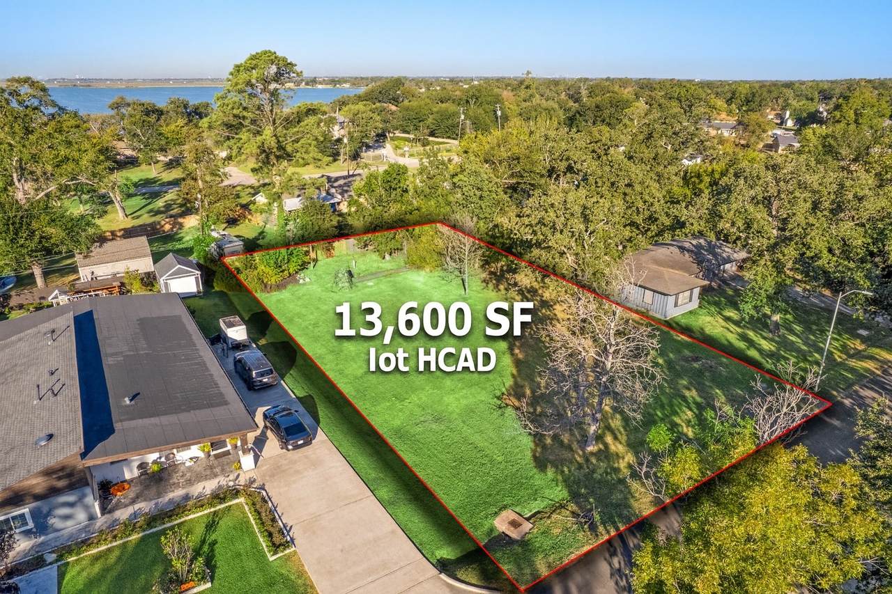 120 Holly Drive - Photo 1