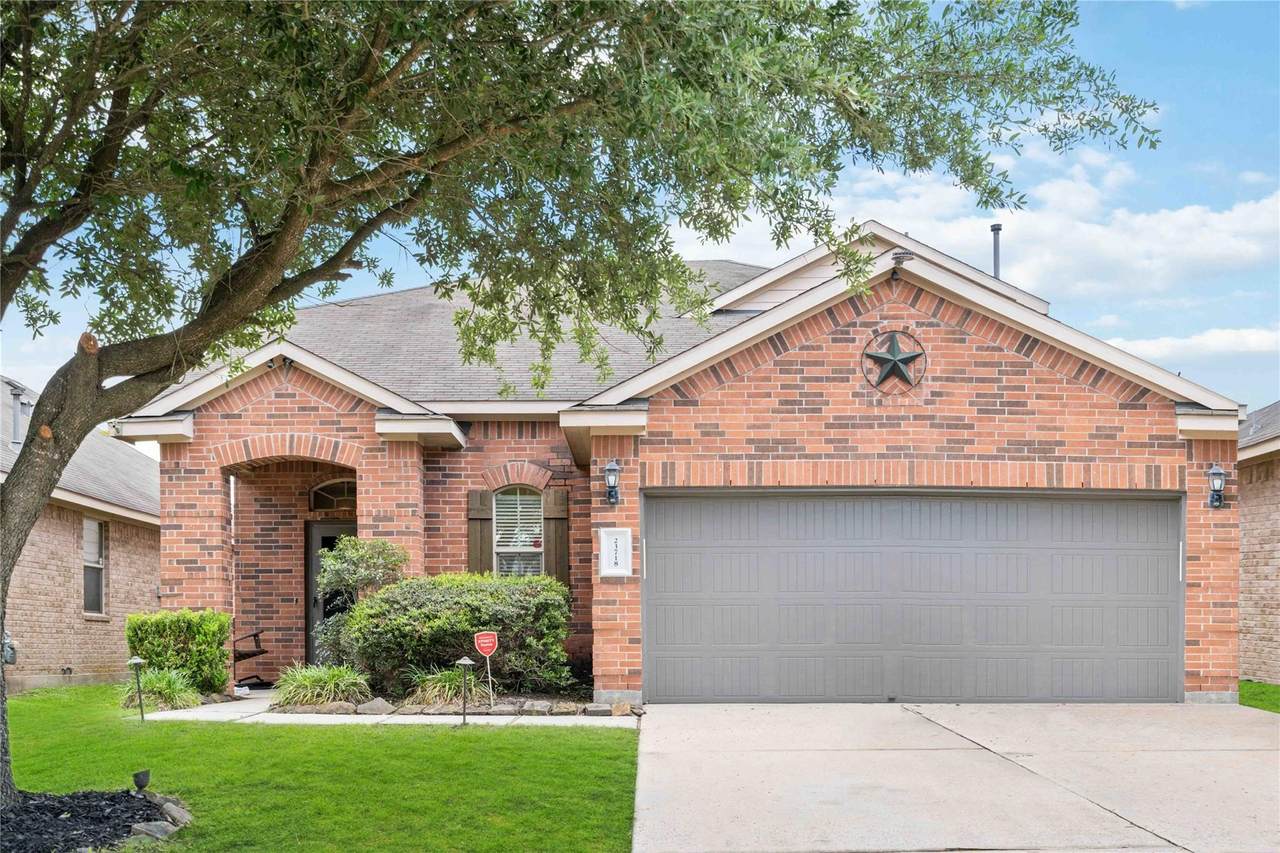 23718 Stargazer Point - Photo 1