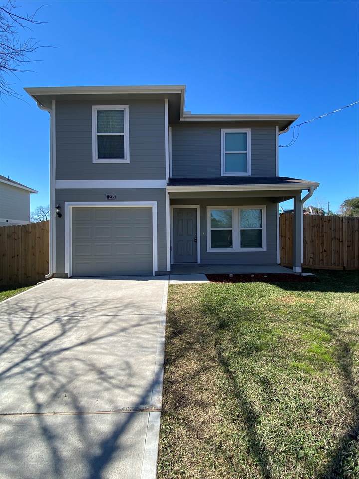 1239 21st Street - Photo 1