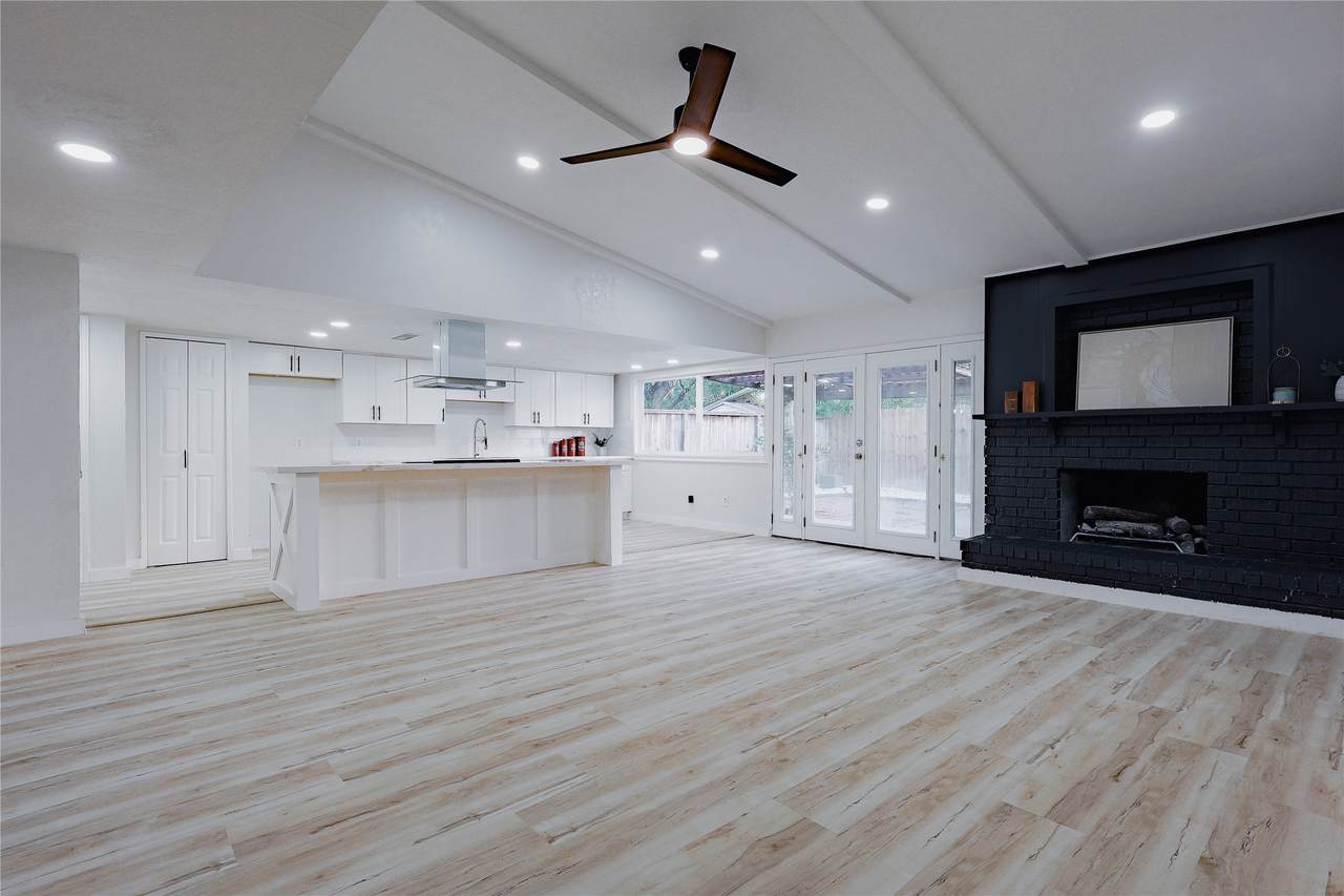 7310 Corta Calle Drive - Photo 1