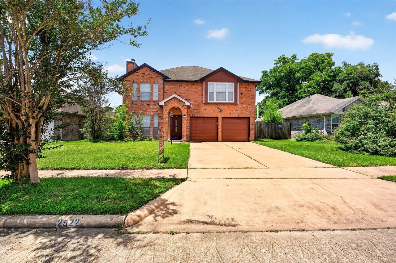 2922 Silent Drive - Photo 1