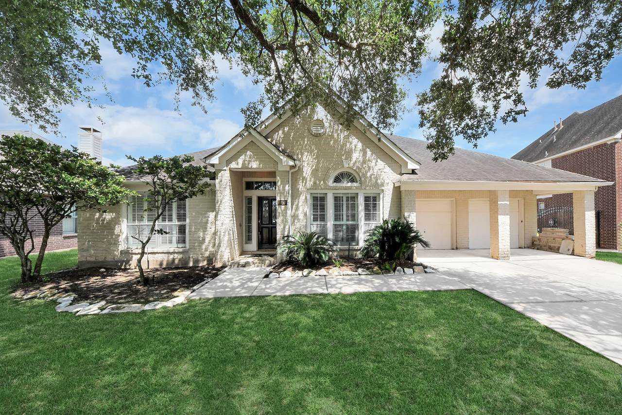 5527 Moss Meadow Court - Photo 1