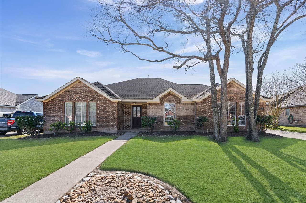 2215 Winecup - Photo 1