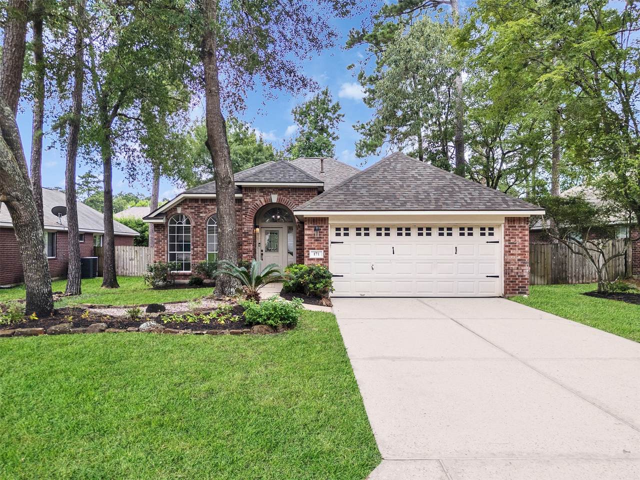 171 Merryweather Place - Photo 1