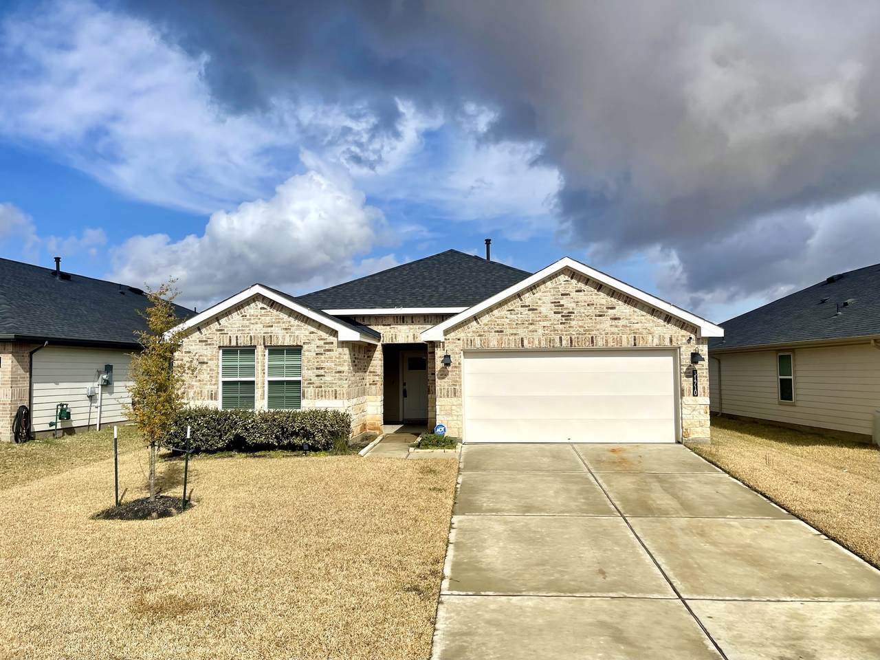 31710 Carlisle Cove Ct - Photo 1