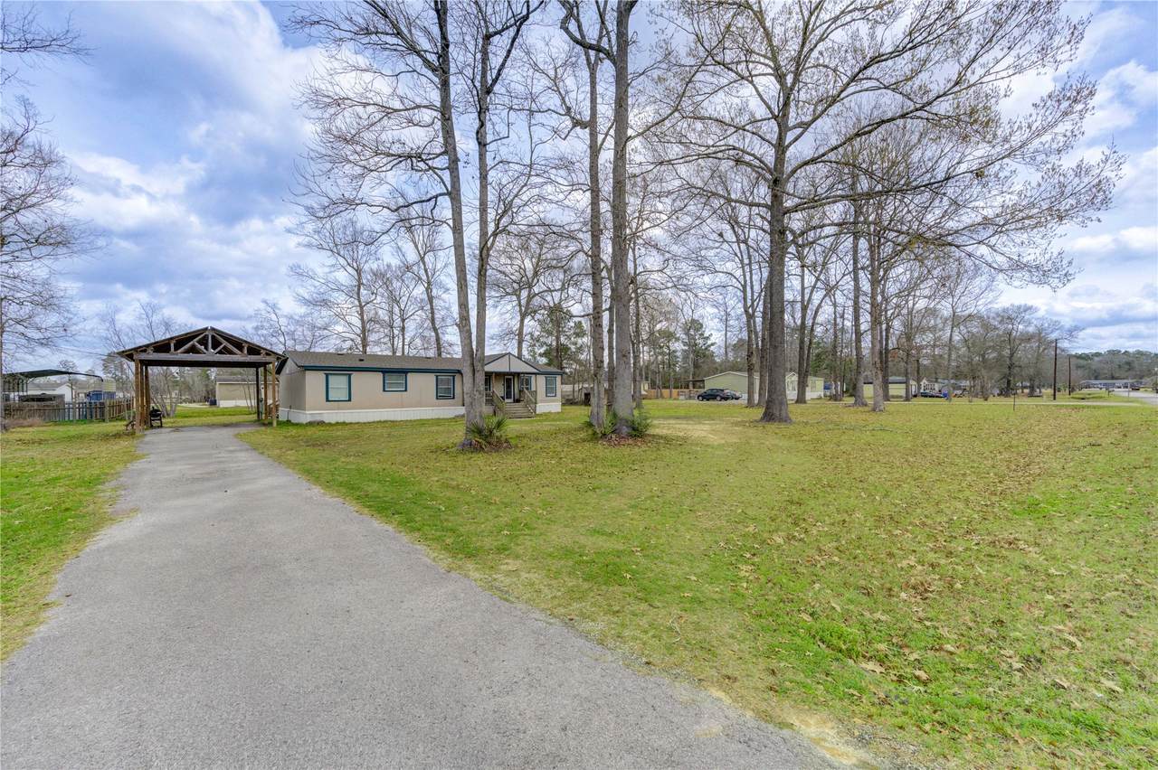 21631 County Road 37492 - Photo 1