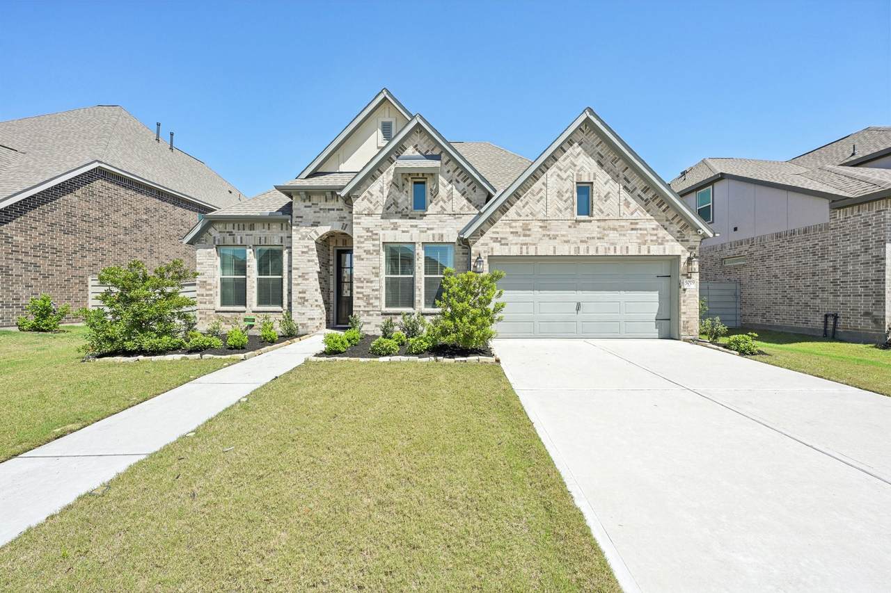 5019 Pomegranate Path - Photo 1