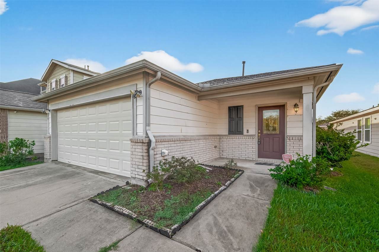 2630 Skyview Crest Court - Photo 1