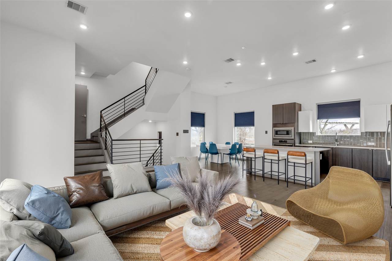 1512 Weber Street - Photo 1