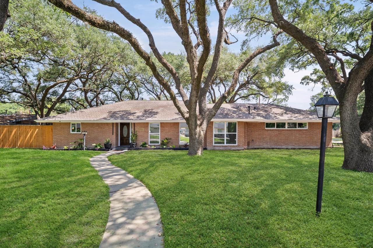 7702 Nairn Street - Photo 1
