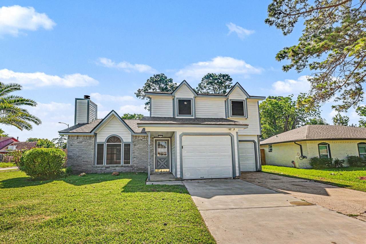 20038 Faye Oaks Drive - Photo 1