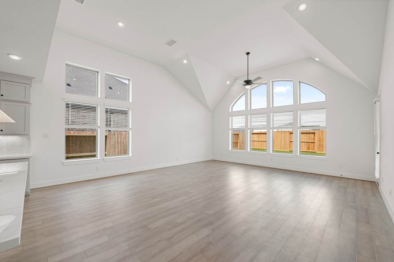 4419 Sweet Ashlyn Street - Photo 1