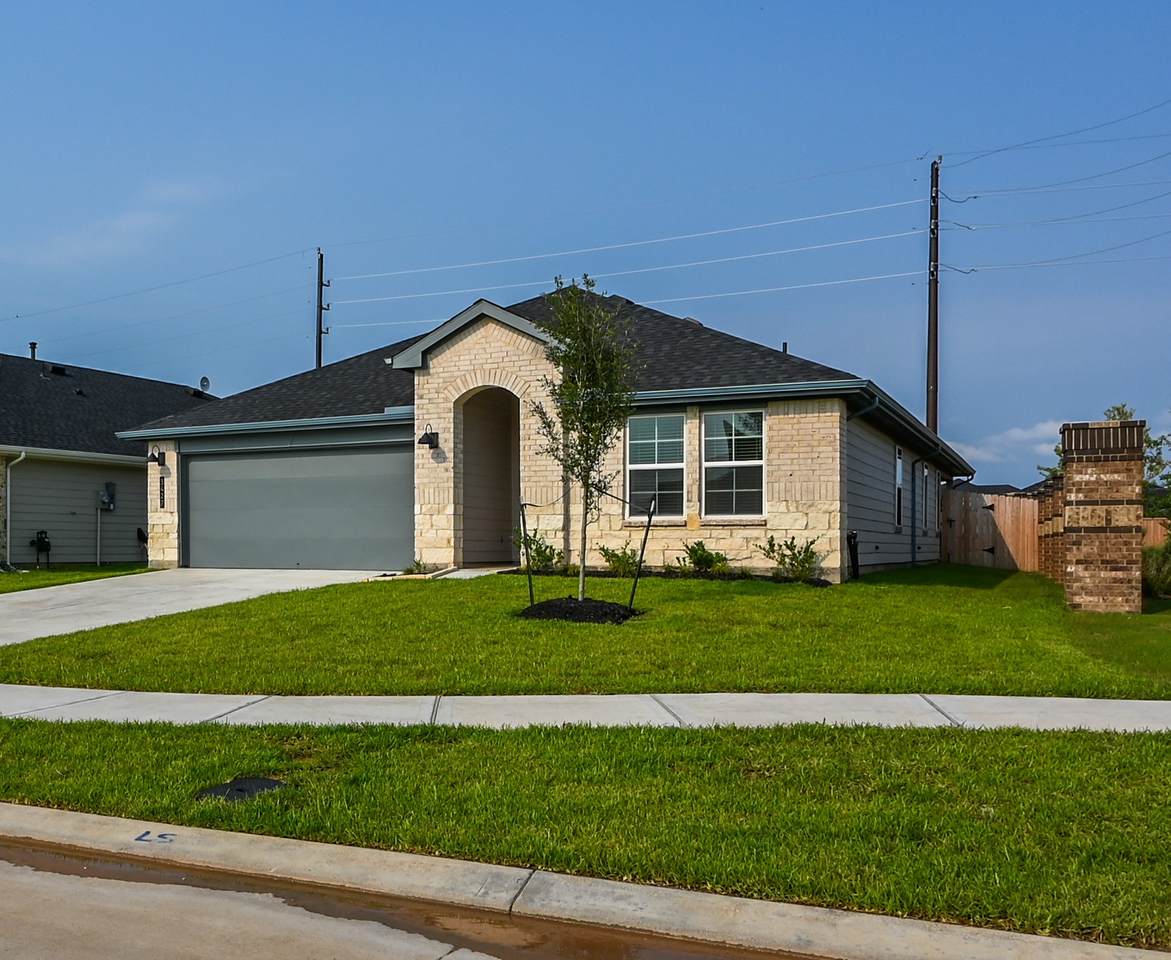 3427 Langley Bend Lane - Photo 1
