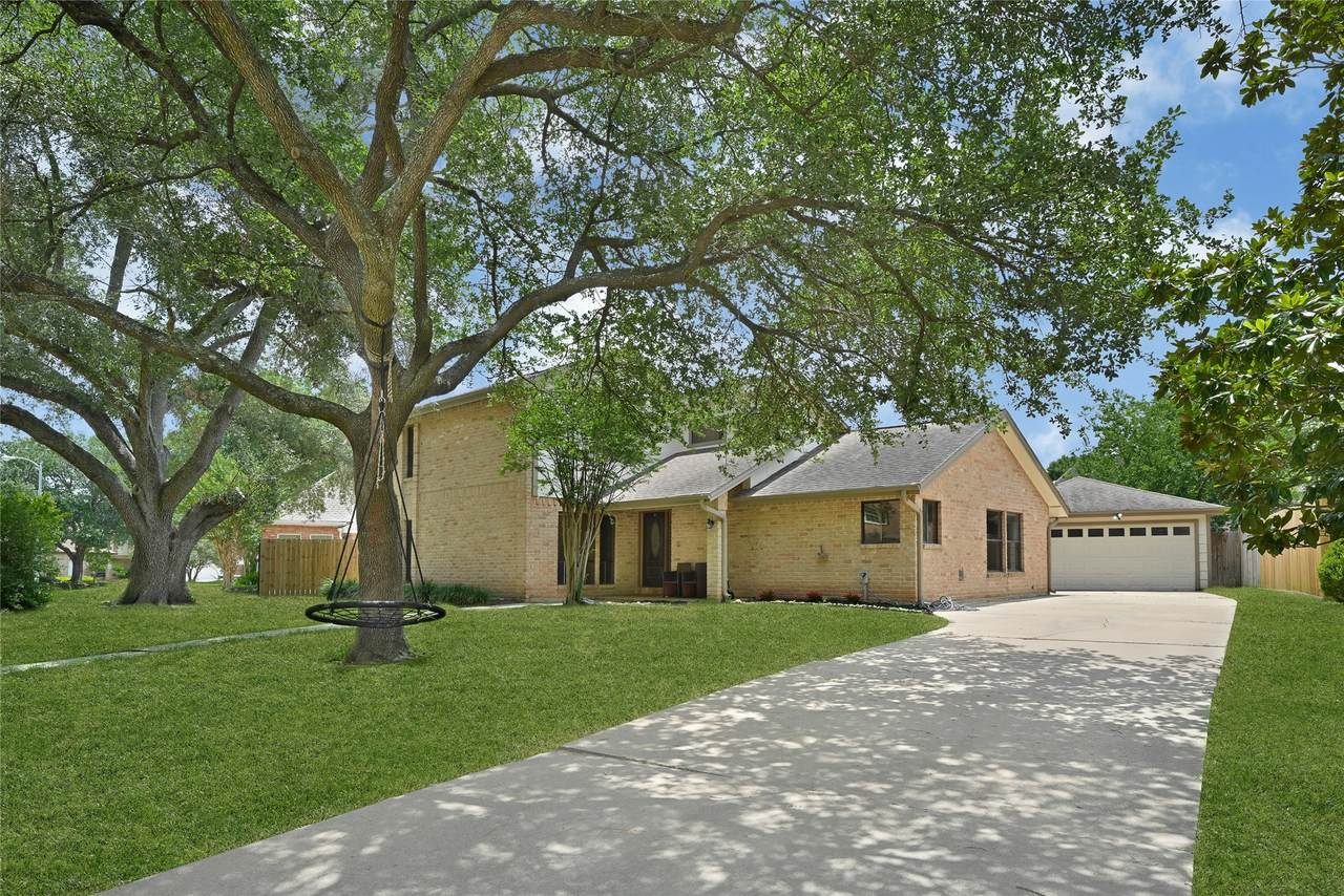 503 Ellingham Drive - Photo 1