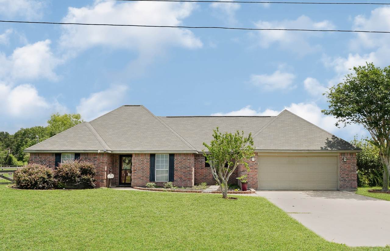 21219 Horse Shoe Drive - Photo 1