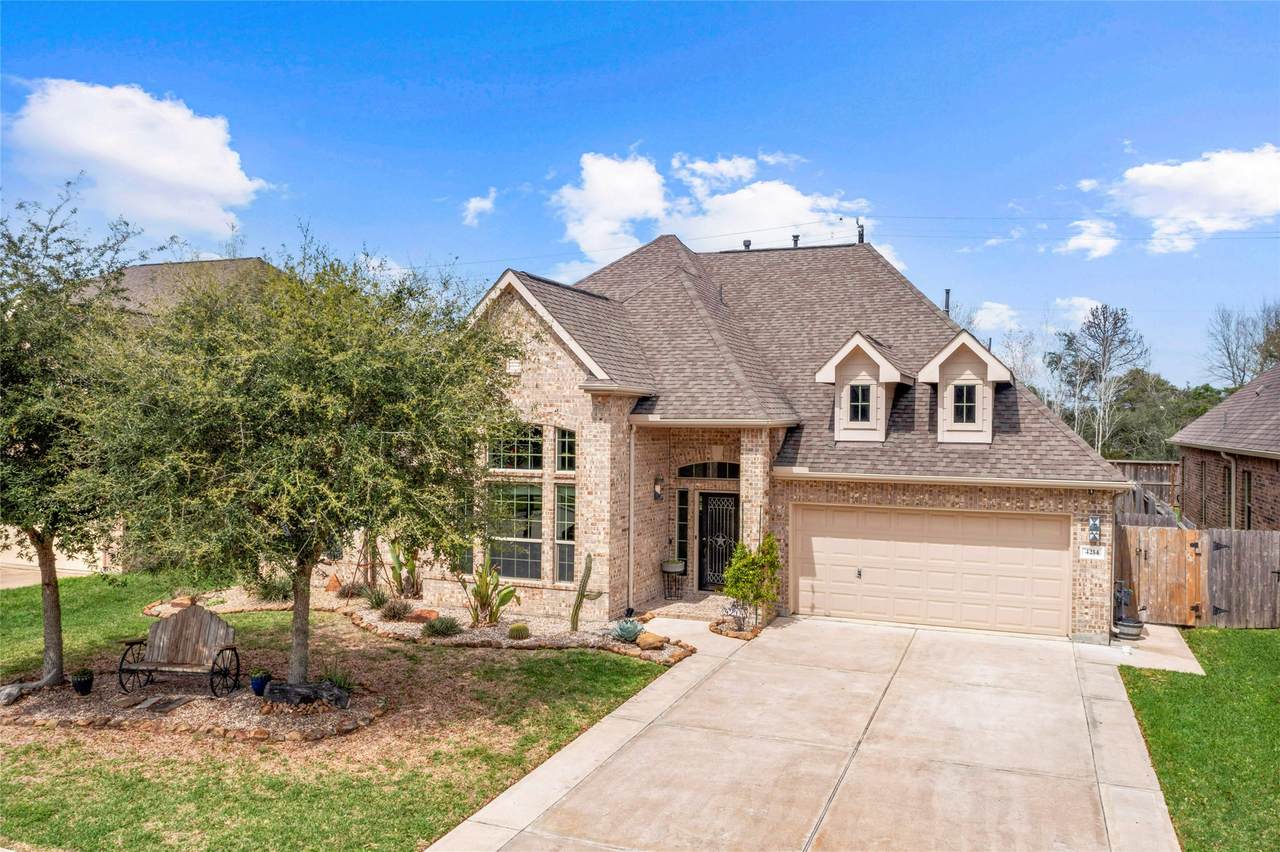 4214 Evergreen Drive - Photo 1