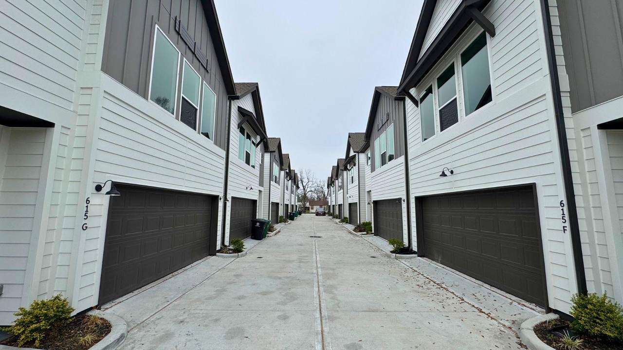 615 Northew Street - Photo 1