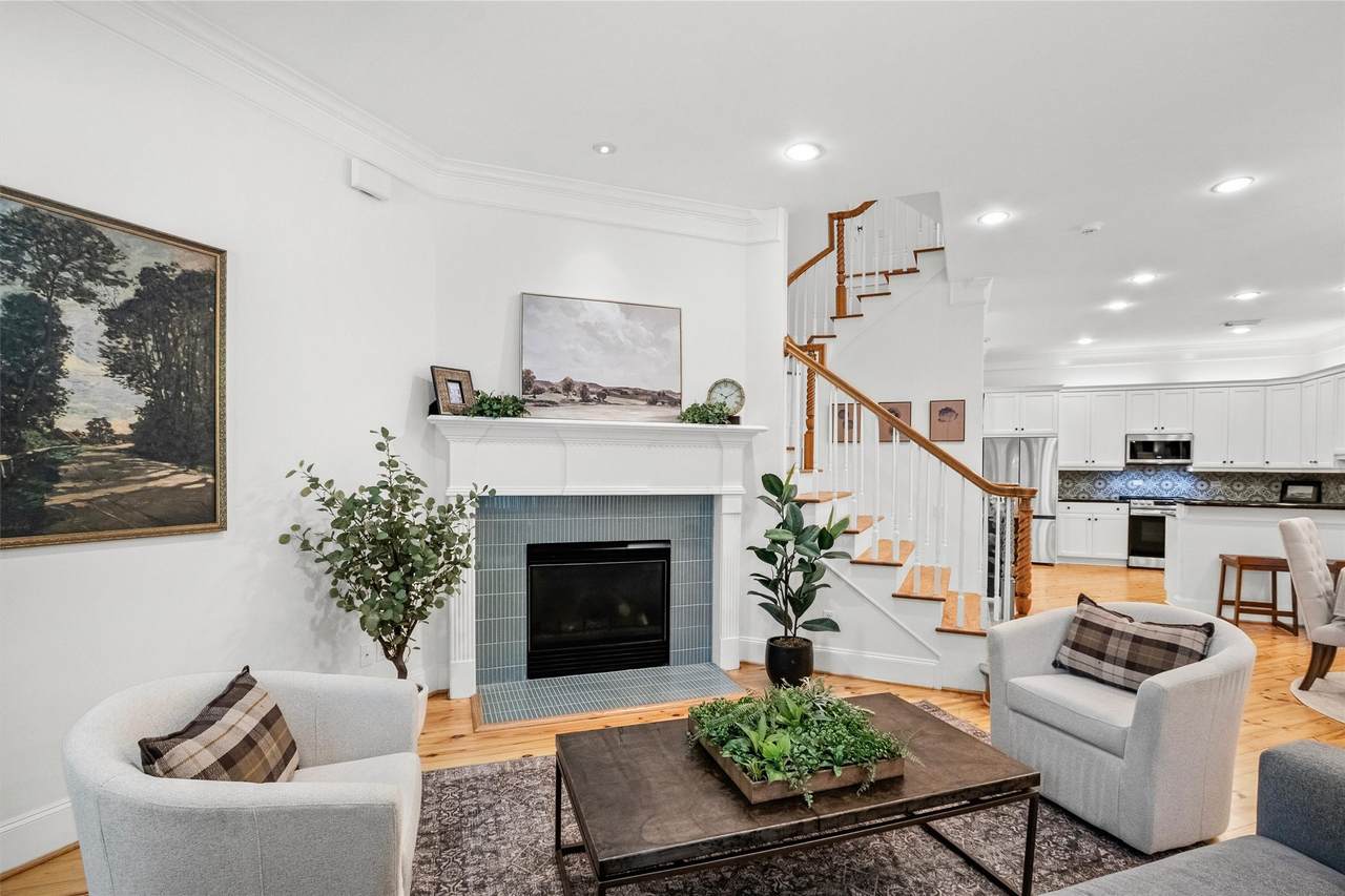 4420 Blossom Street - Photo 1