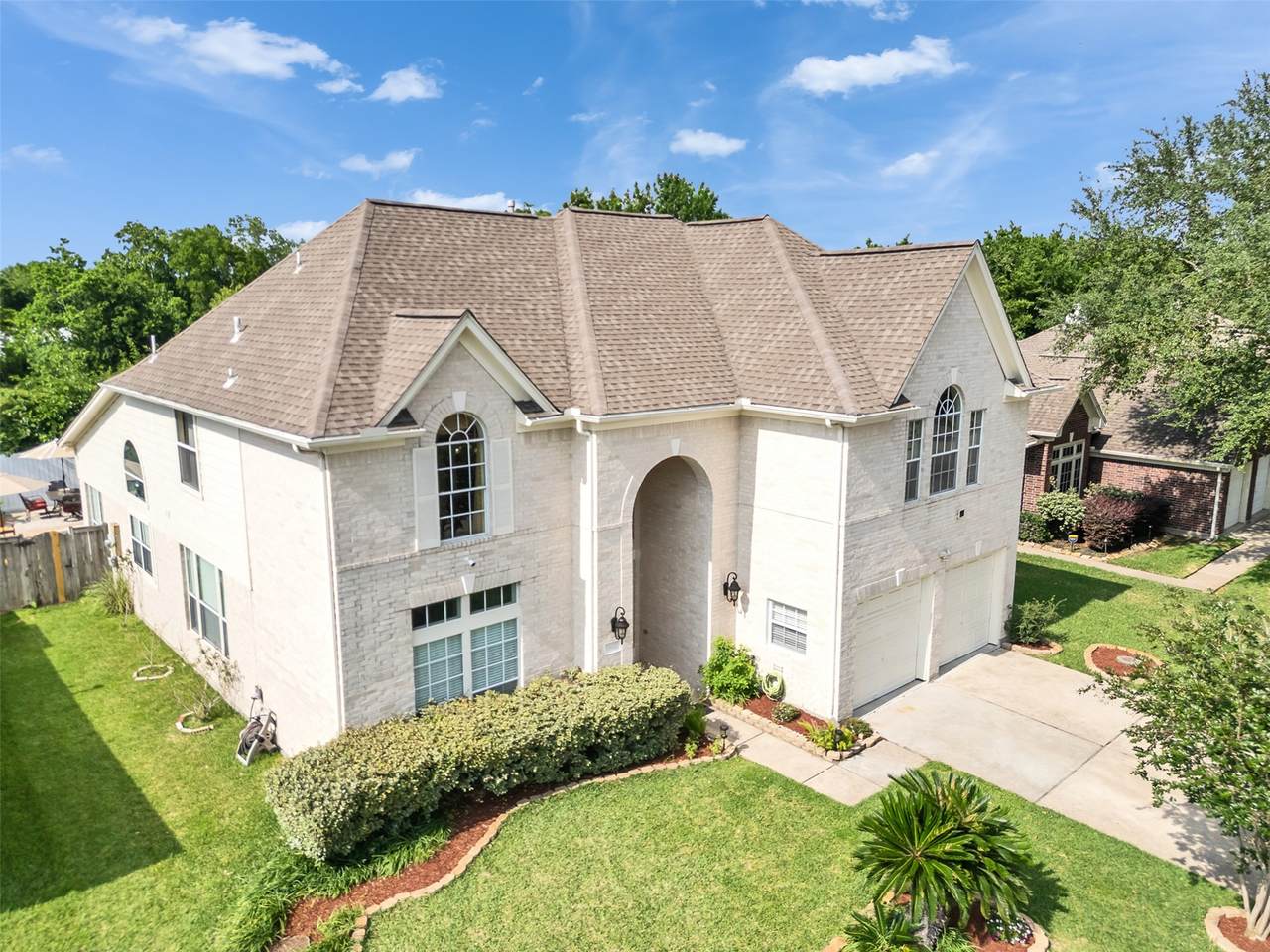 1922 Oakwood Court Drive - Photo 1