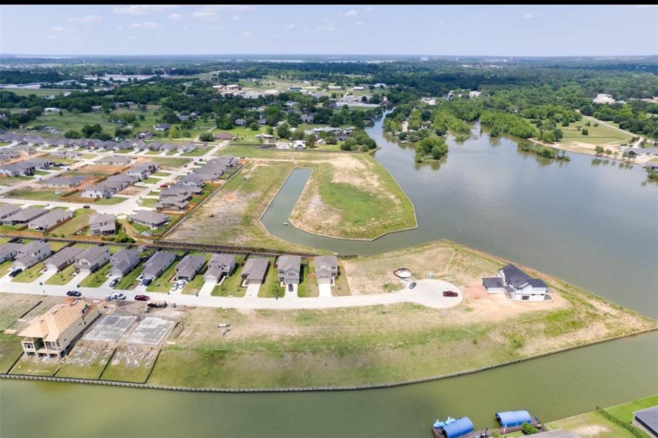 11020 Lake Mist Lane - Photo 1