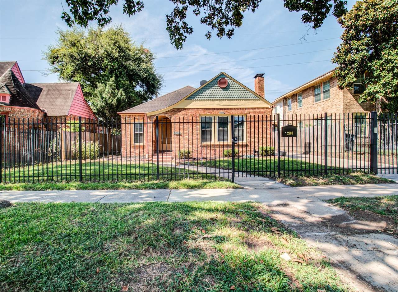 2608 Rosewood Street - Photo 1