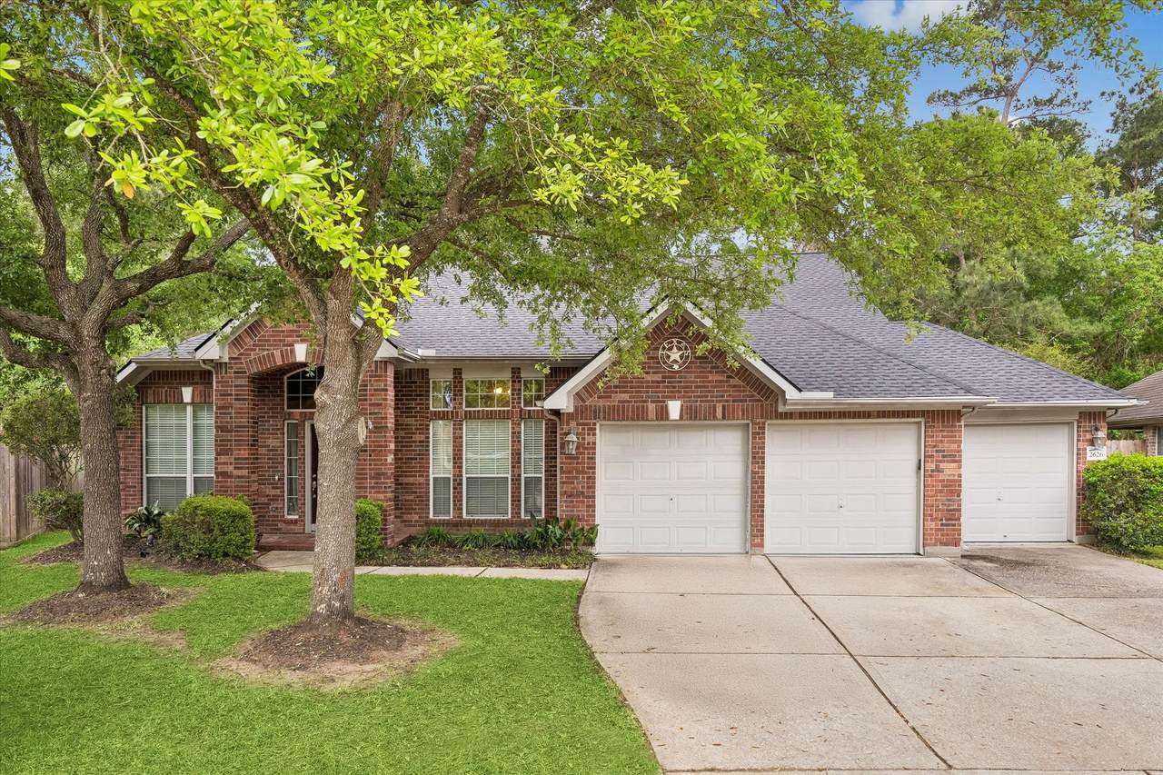 2626 Kenwood Park Lane - Photo 1