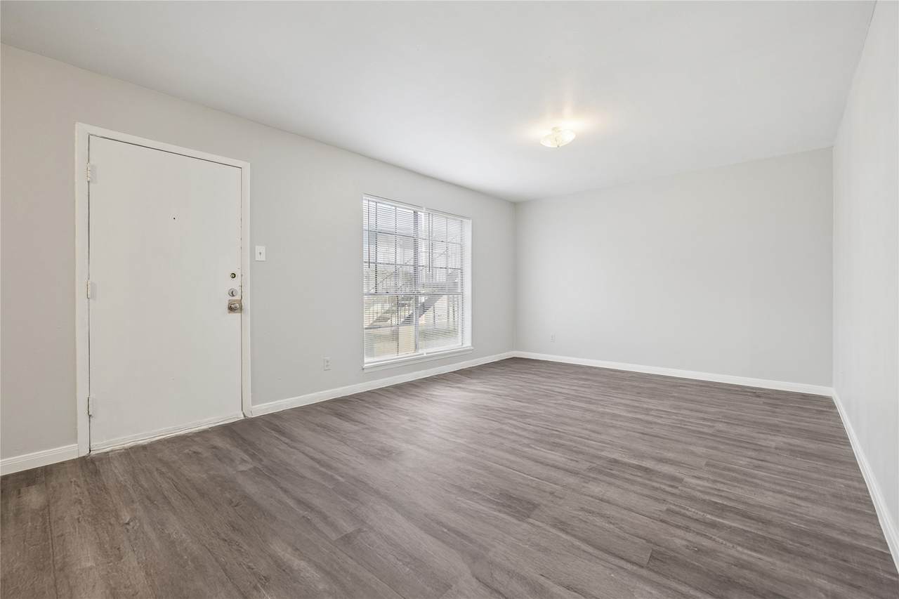 1716 Crownover Road - Photo 1