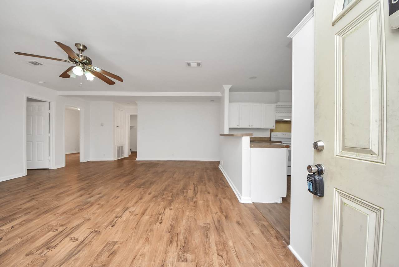 6526 Carver Road - Photo 1