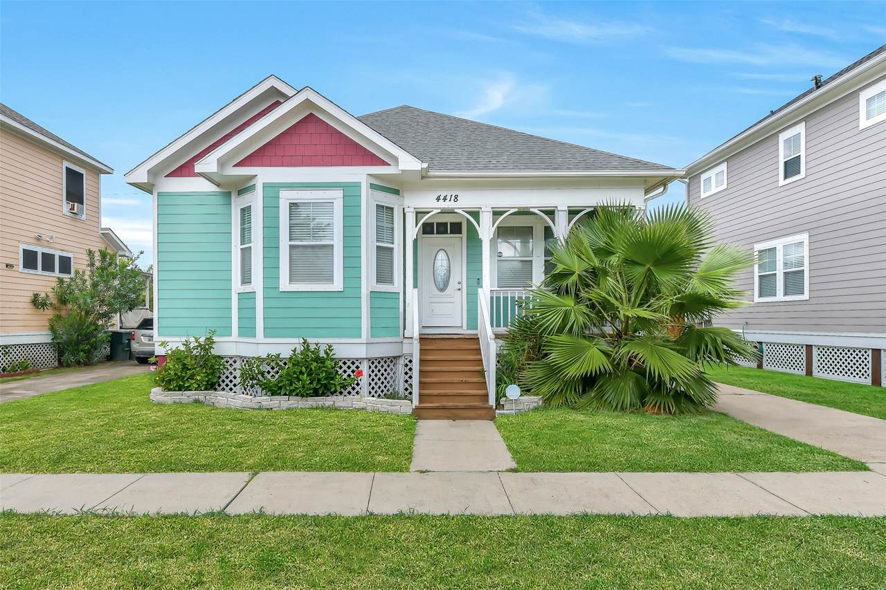 4418 Live Oak Circle - Photo 1