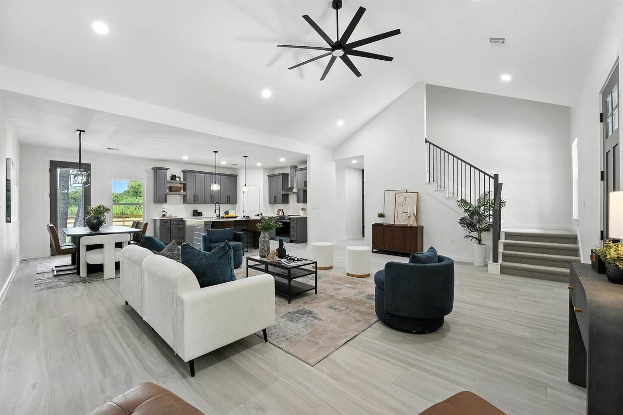 256 Davis Bend Road - Photo 1