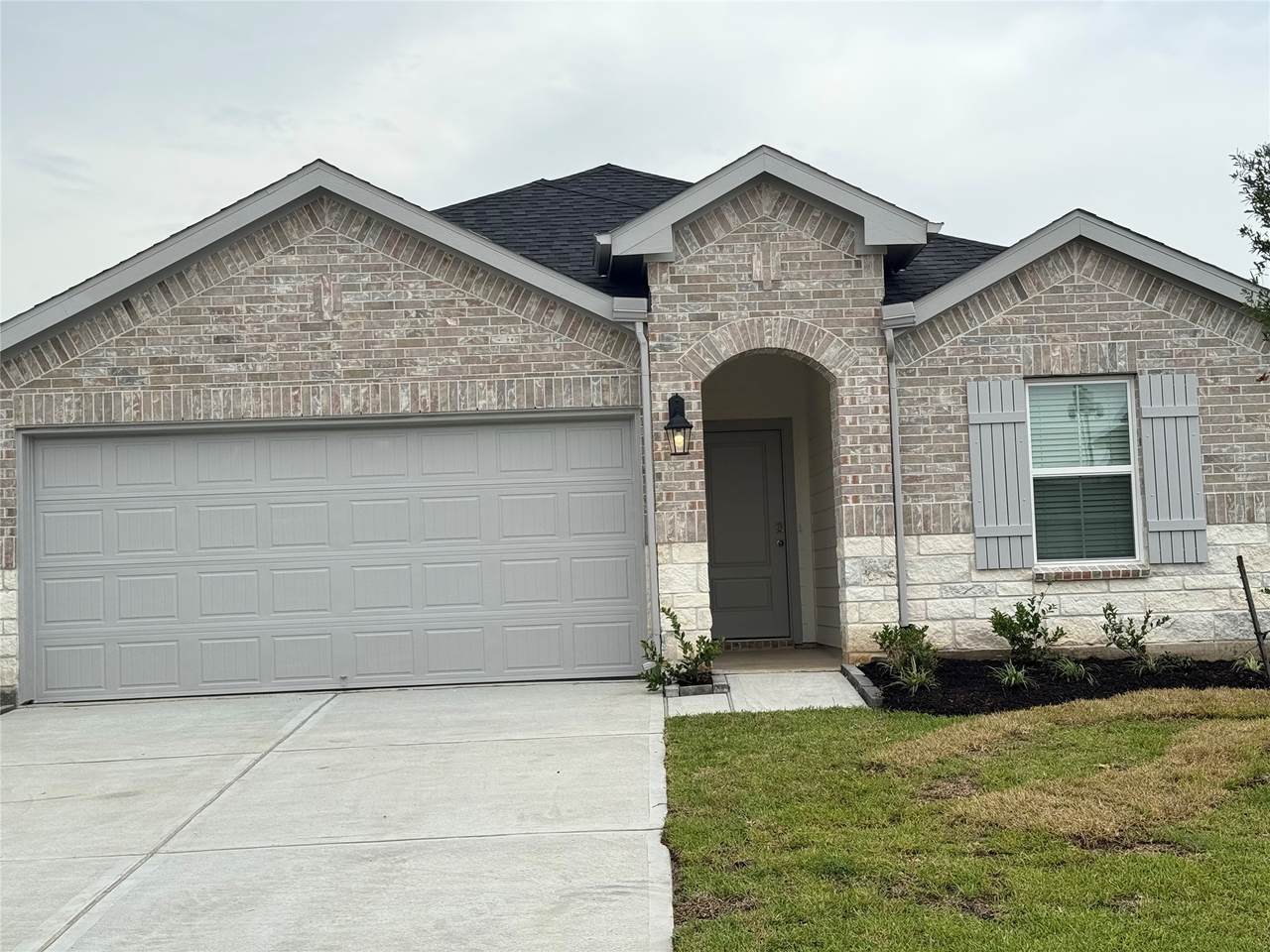 1426 Windom Court Way - Photo 1