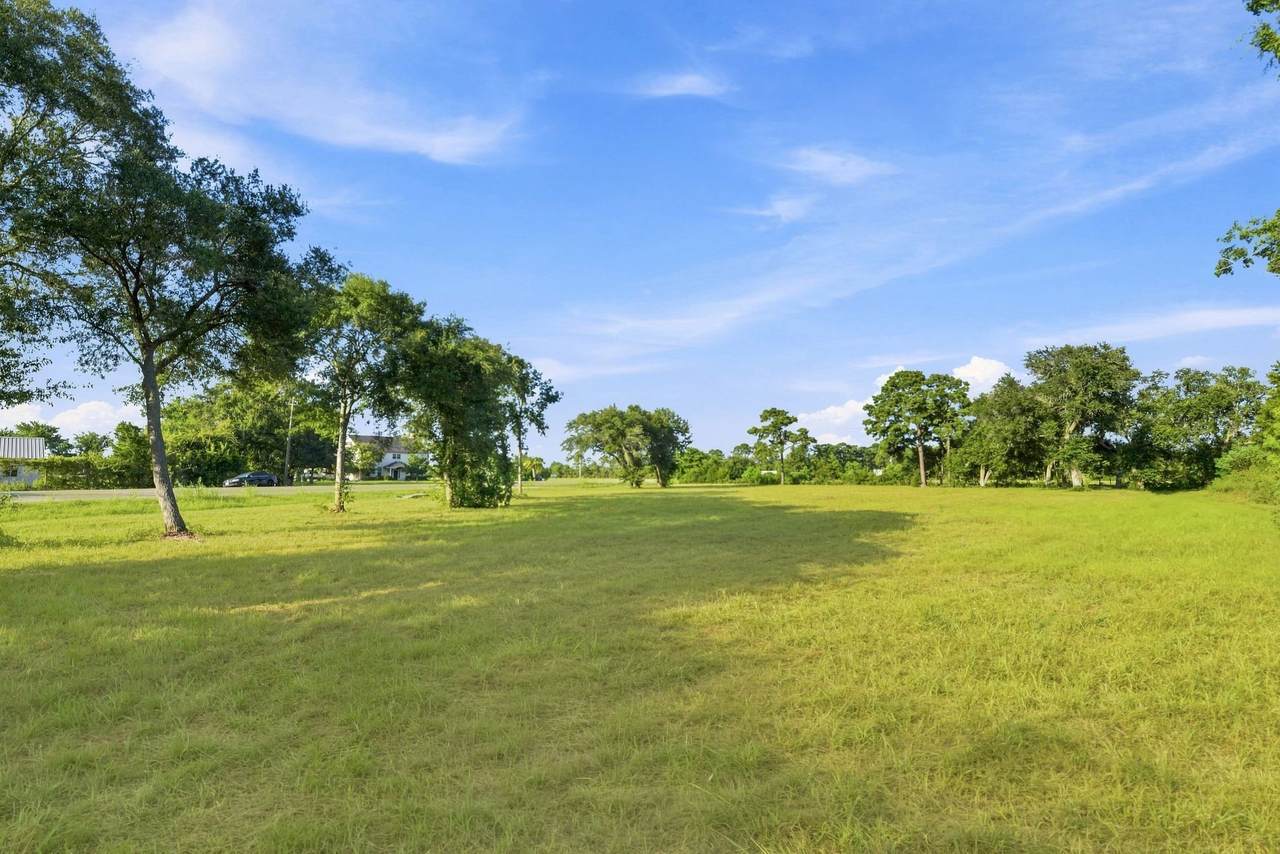 6255 Main Street - Photo 1