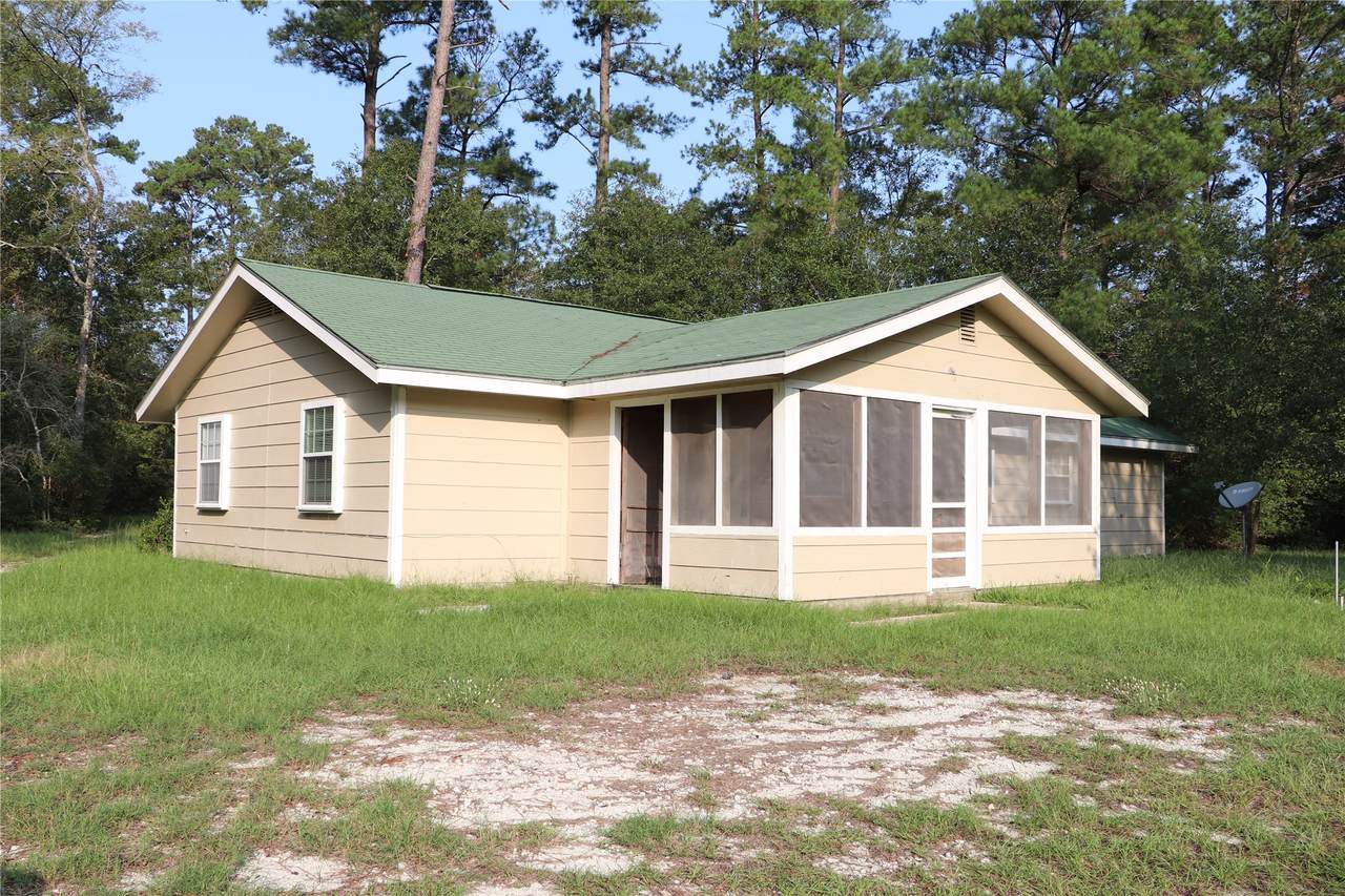 20 White Oak Drive - Photo 1
