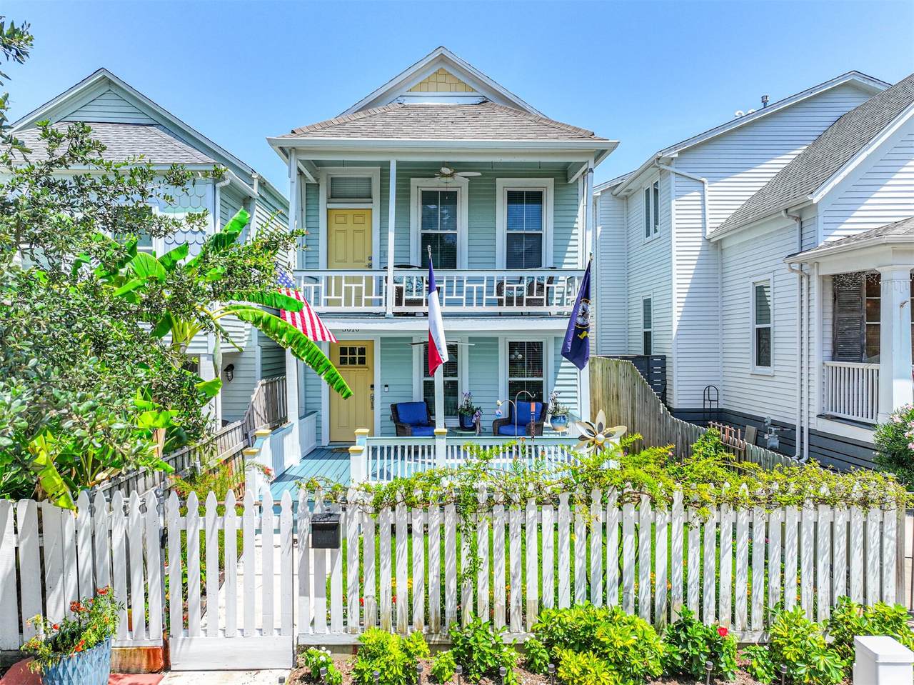 3010 Bernardo De Galvez Avenue - Photo 1