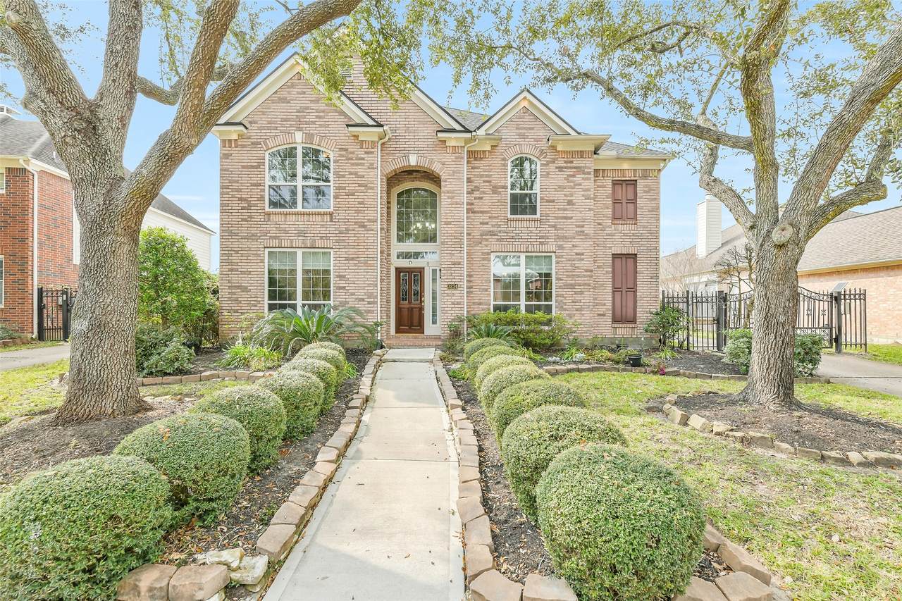 3234 Shadowleaf Drive - Photo 1