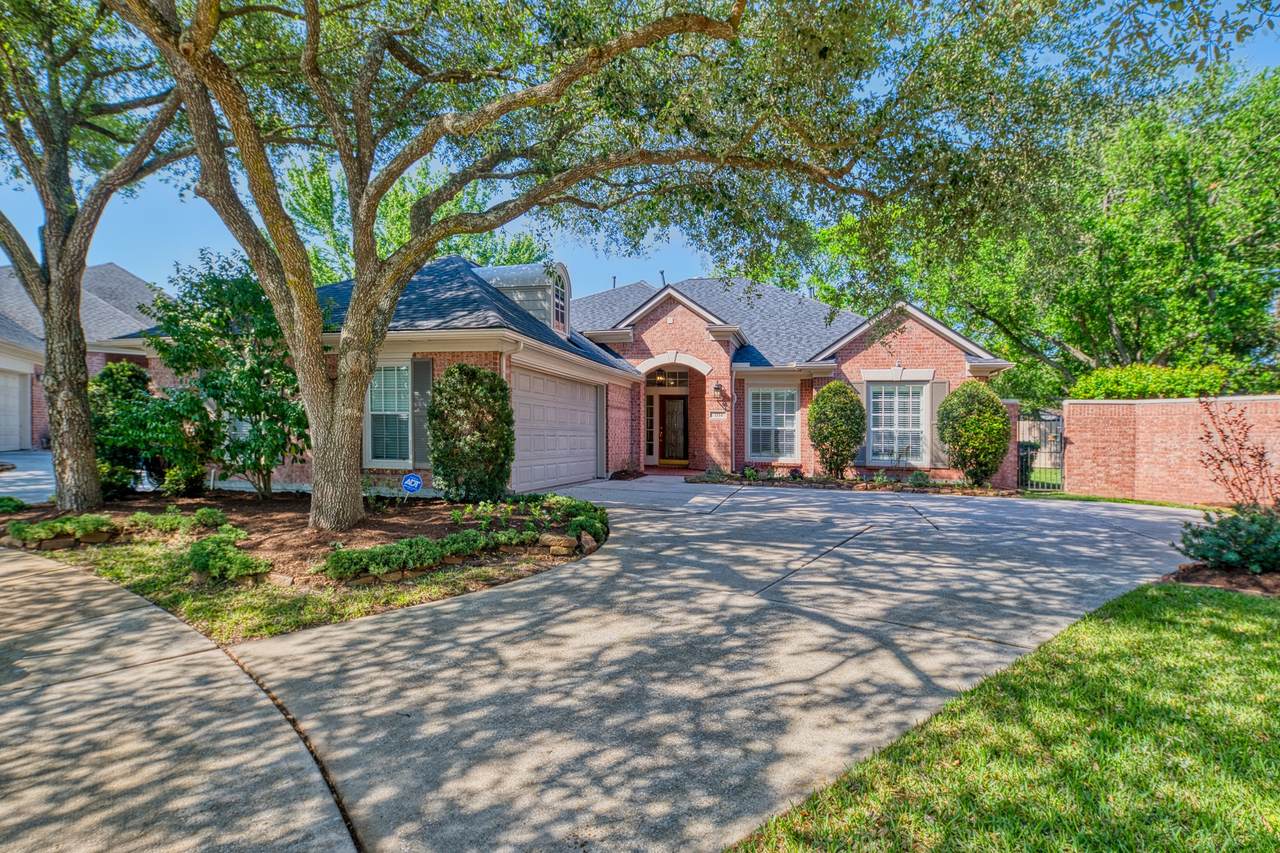 1114 Ridgeburg Court - Photo 1
