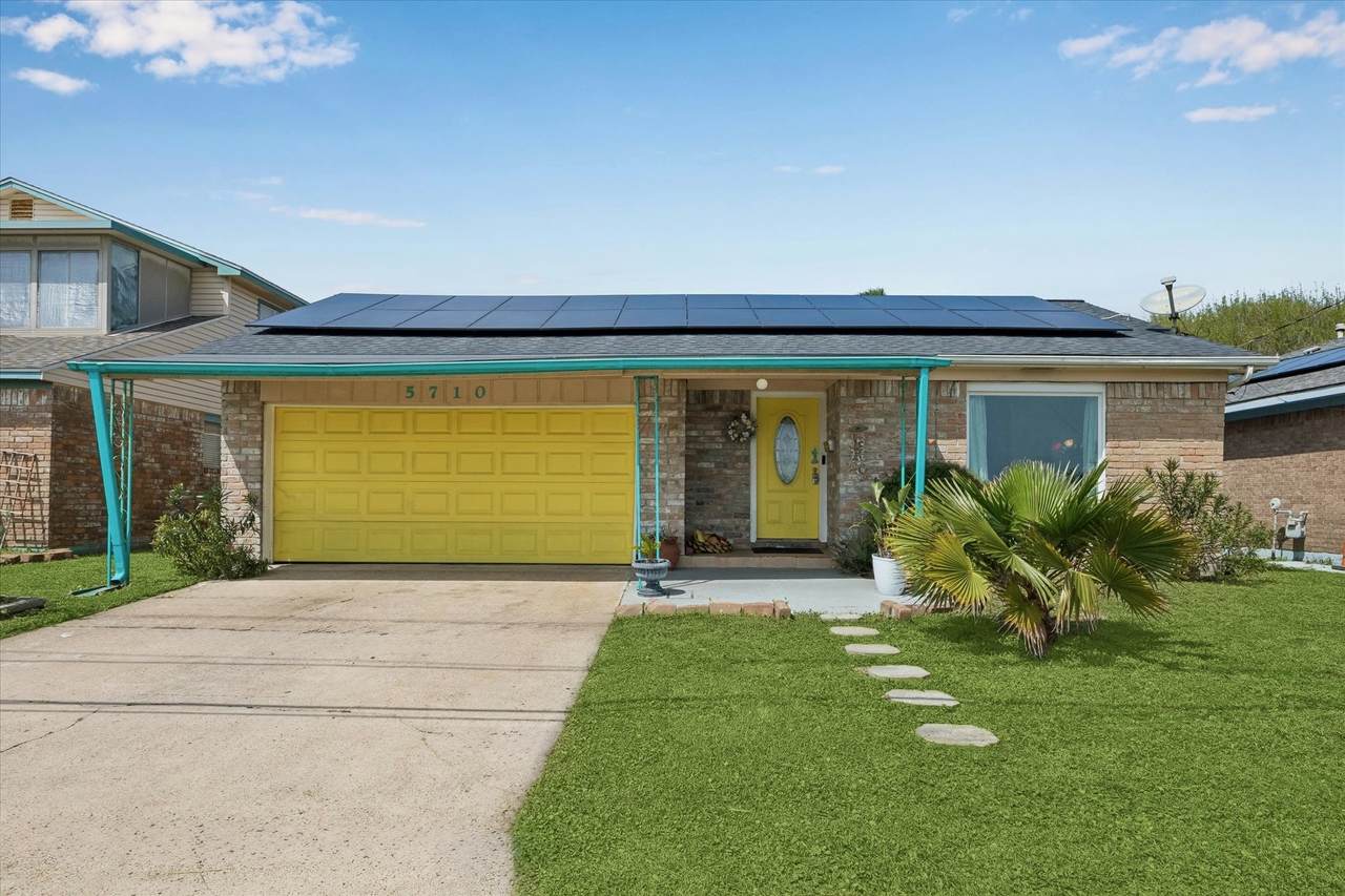 5710 Avenue T 1/2 - Photo 1