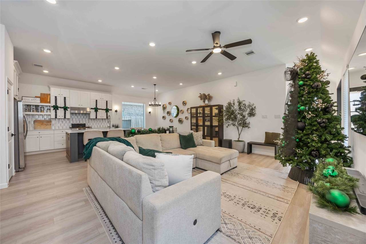 12315 Sterling Oak Drive - Photo 1