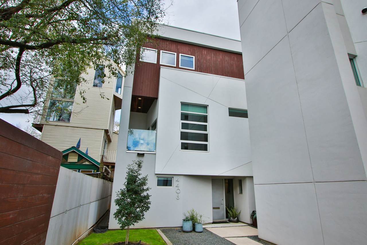 4408 Mount Vernon Street - Photo 1