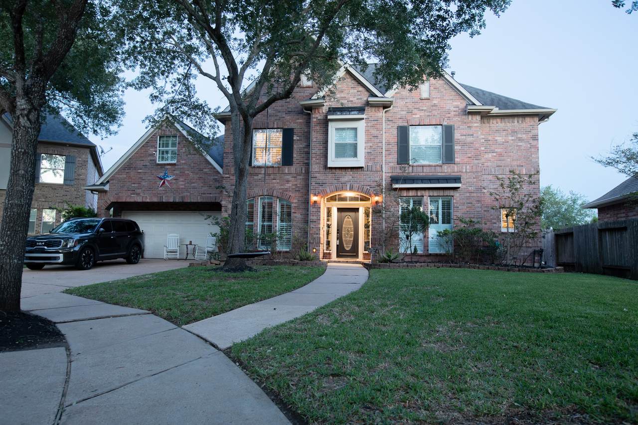 2607 Summer Trace Court - Photo 1
