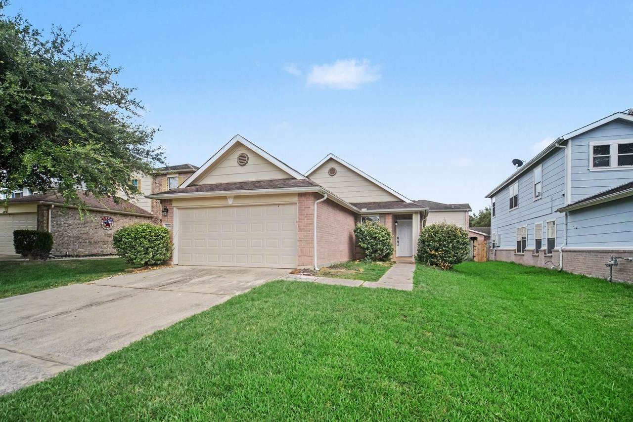4406 Twisting Pine Court - Photo 1