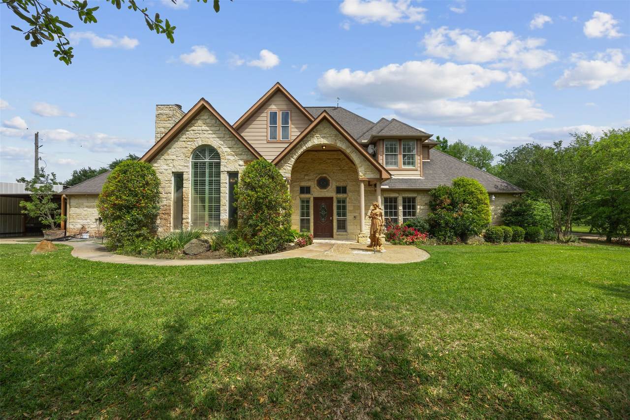 2622 Muegge Road - Photo 1