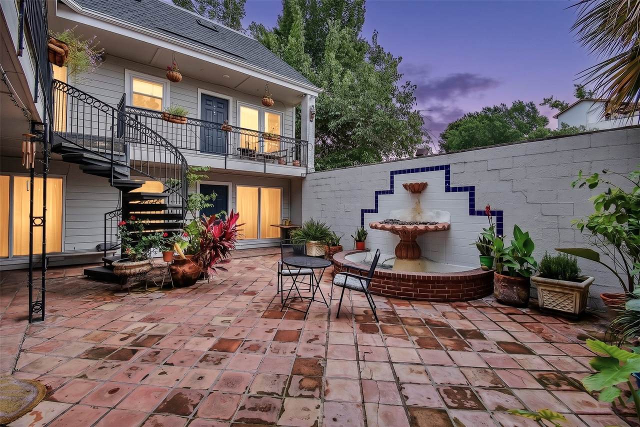 1404 Welch Street - Photo 1