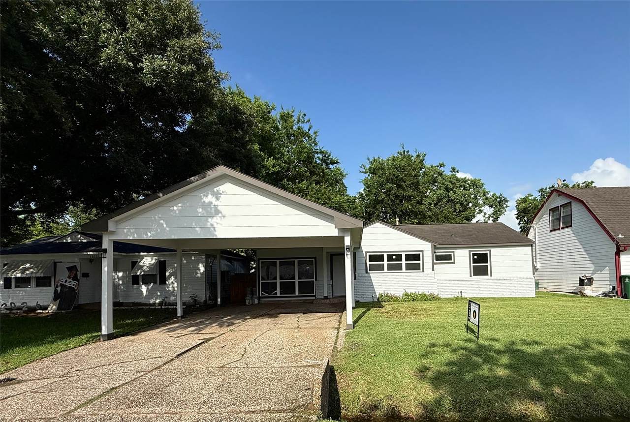 10205 Sierra Drive - Photo 1