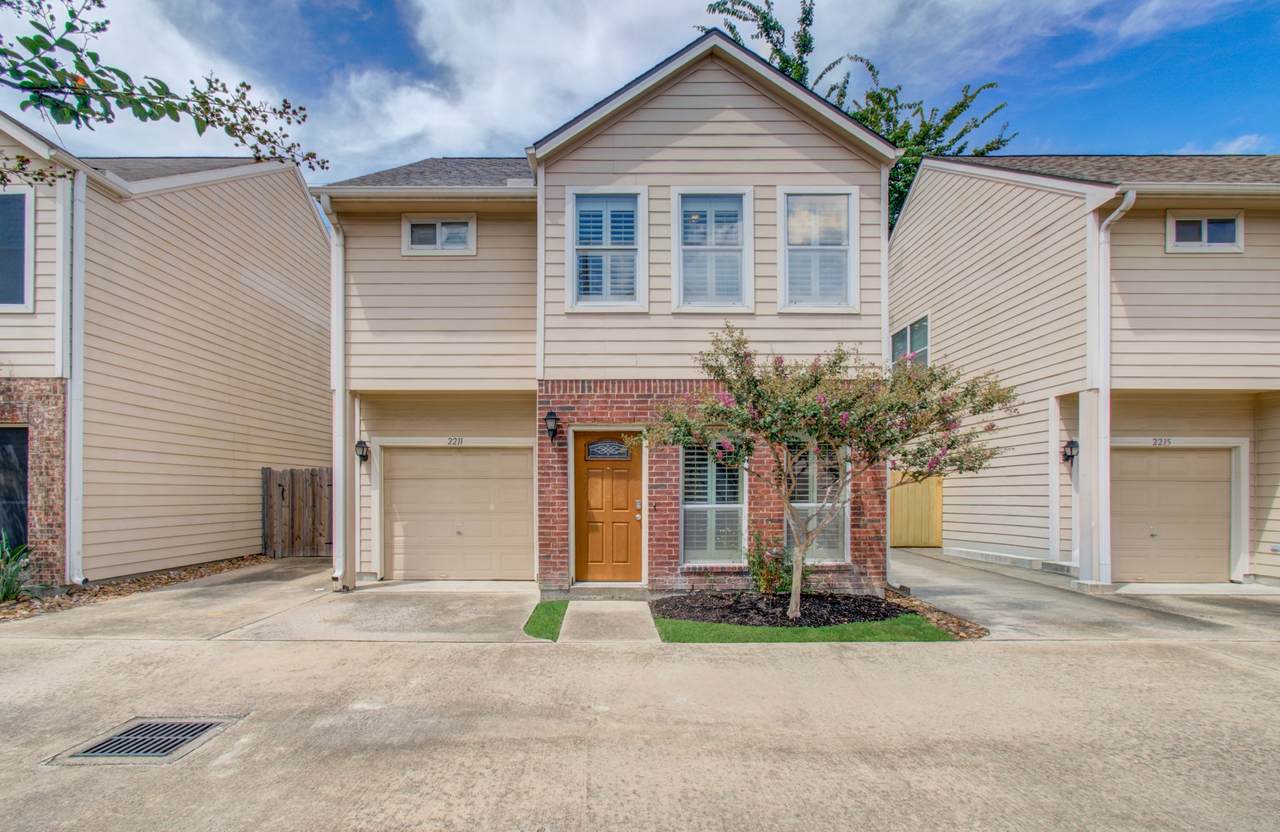 2211 Naomi Street - Photo 1