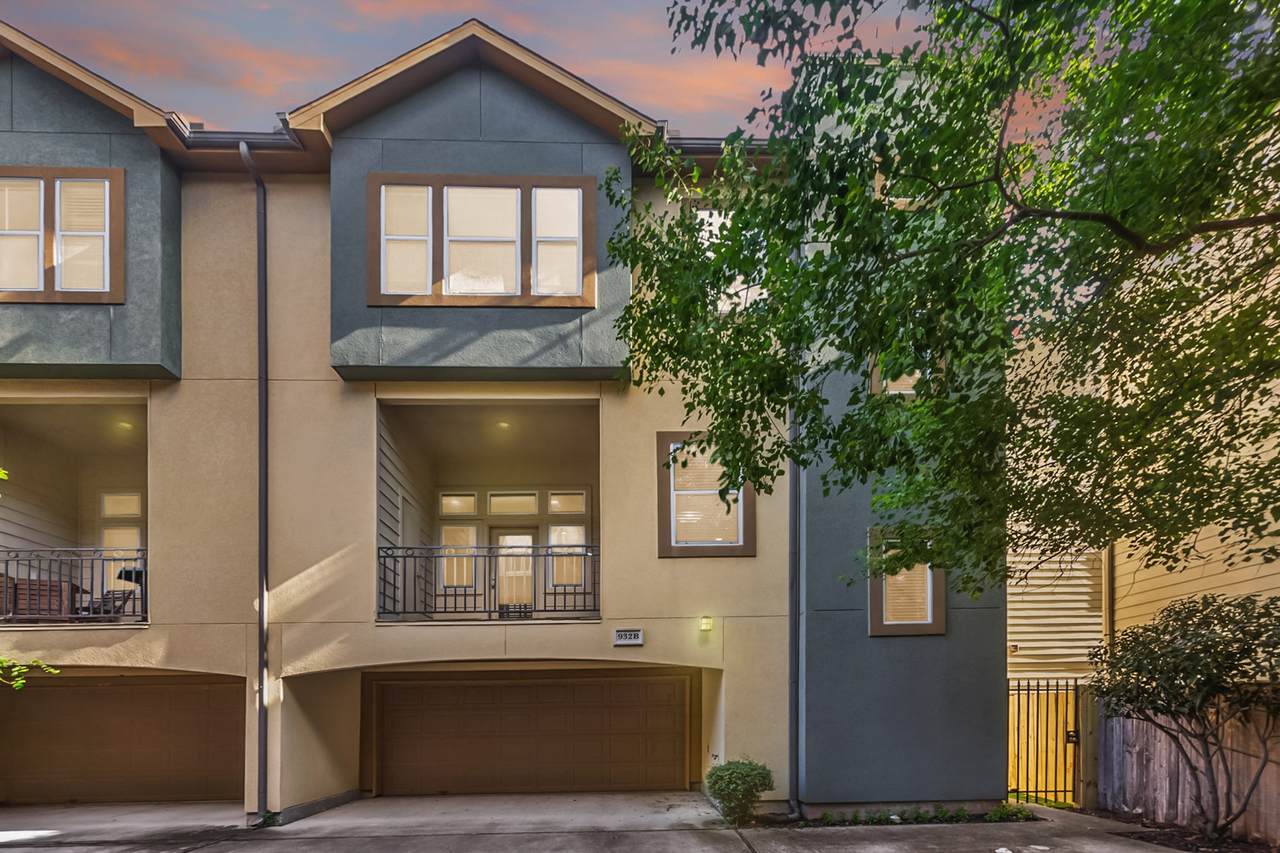 932 26th Street - Photo 1