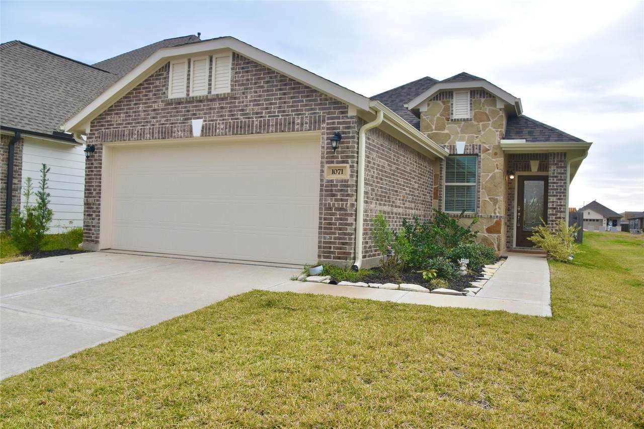 1071 Bluebonnet Trail - Photo 1