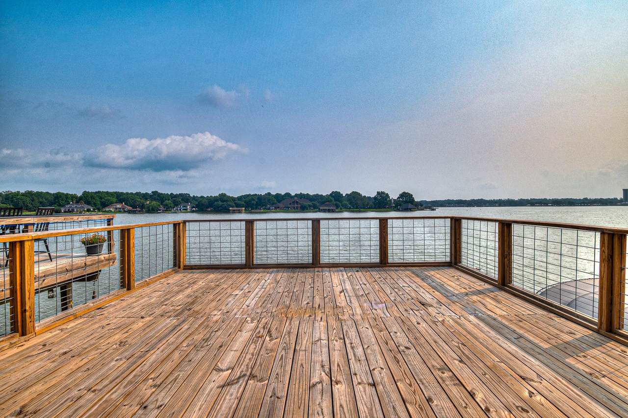 1224 Lake View - Photo 1