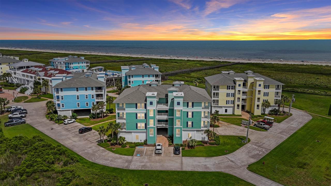 4231 Pointe West Drive - Photo 1